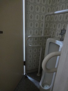 小便器を撤去して広々とした使いやすいトイレに